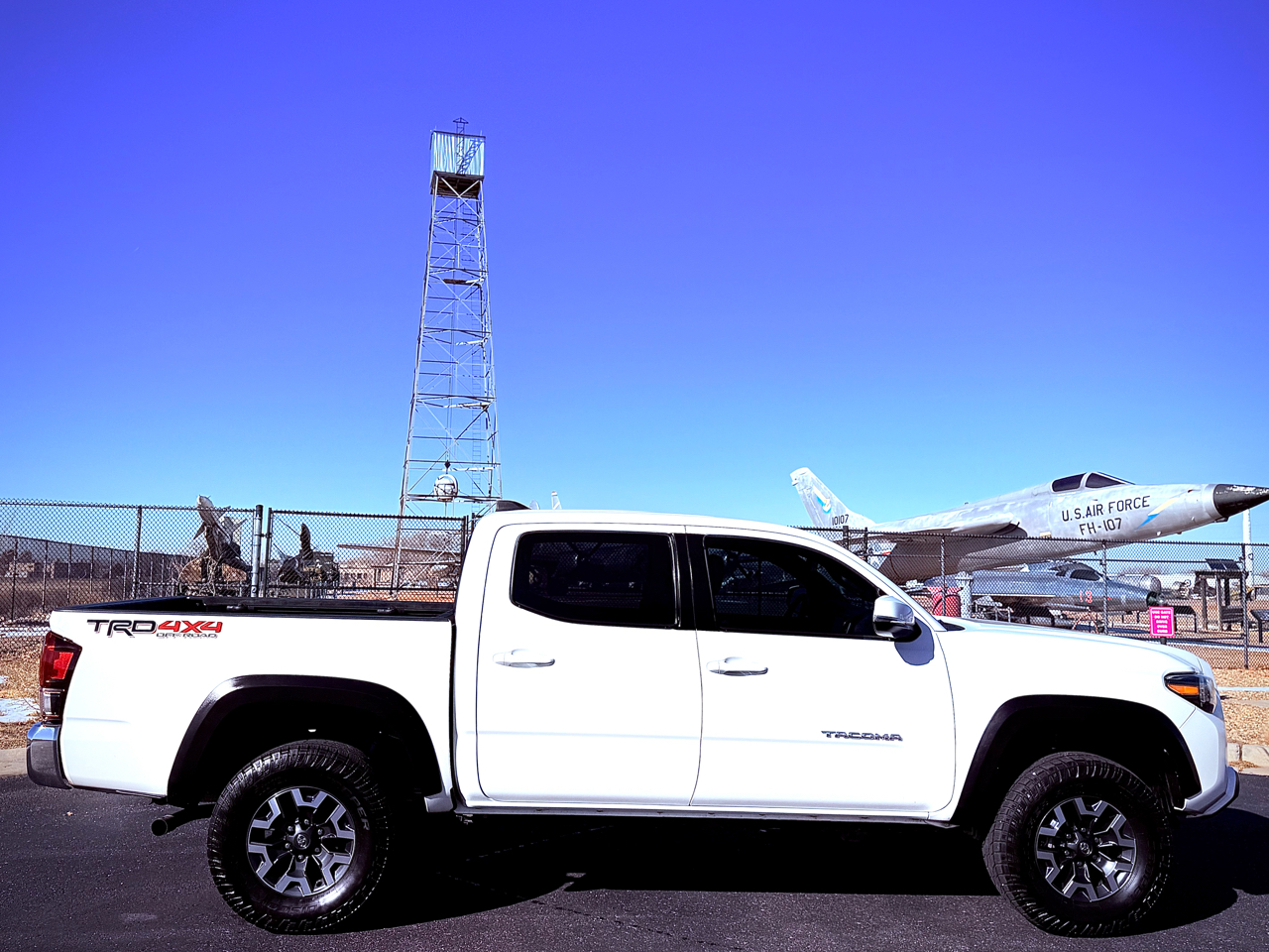 Toyota Tacoma TRD Offroad Dbl Cab 4WD at 2023