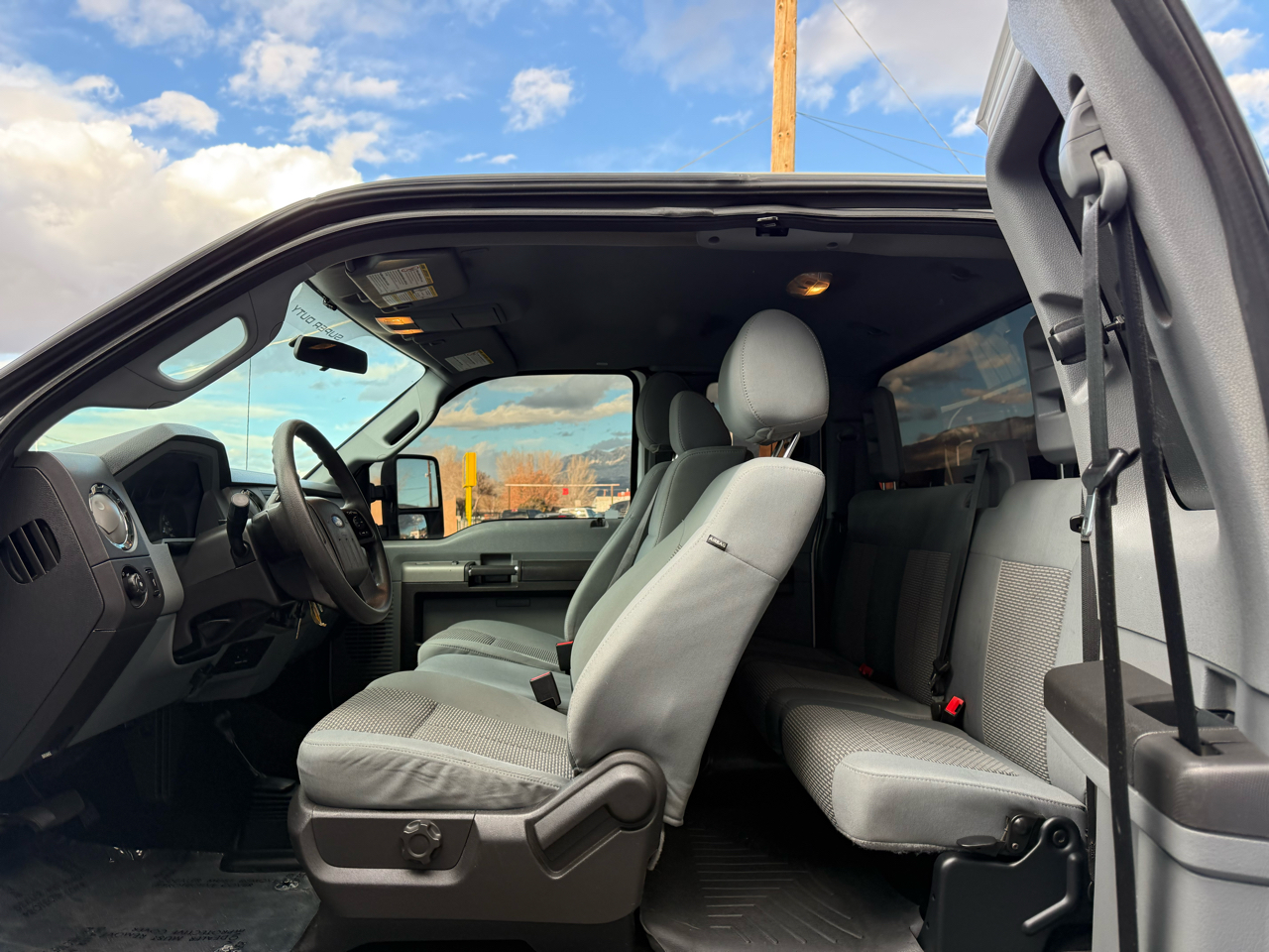 Ford F-250 SD XLT SuperCab Long Bed 4WD 2014