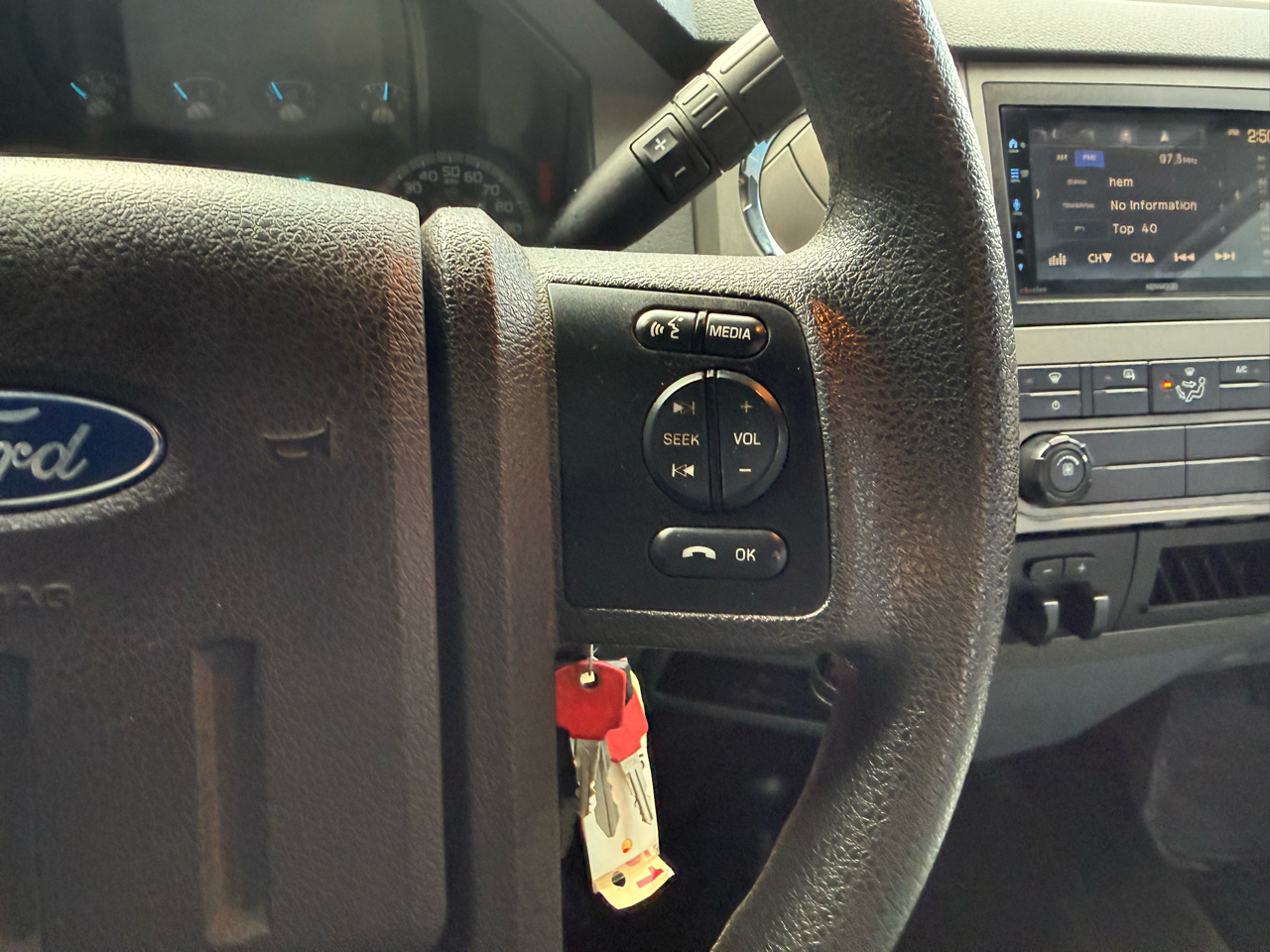 Ford F-250 SD XLT SuperCab Long Bed 4WD 2014