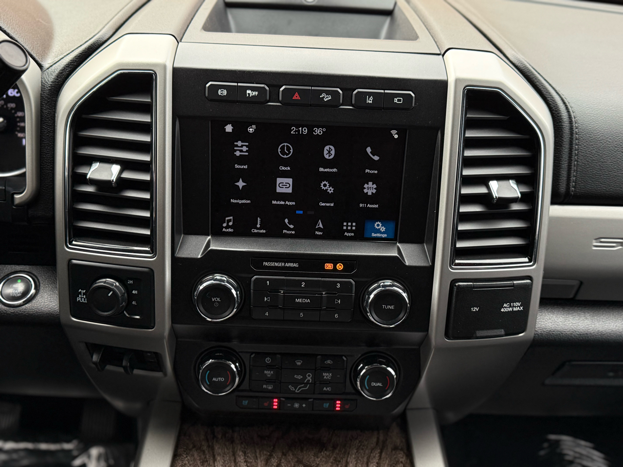 Ford F-350 SD Lariat Crew Cab 4WD 2019