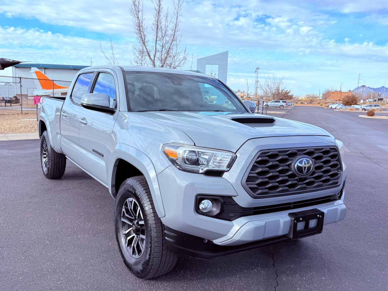 Toyota Tacoma TRD Sport Double Cab 5' Bed V6 4x4 AT (Natl) 2020