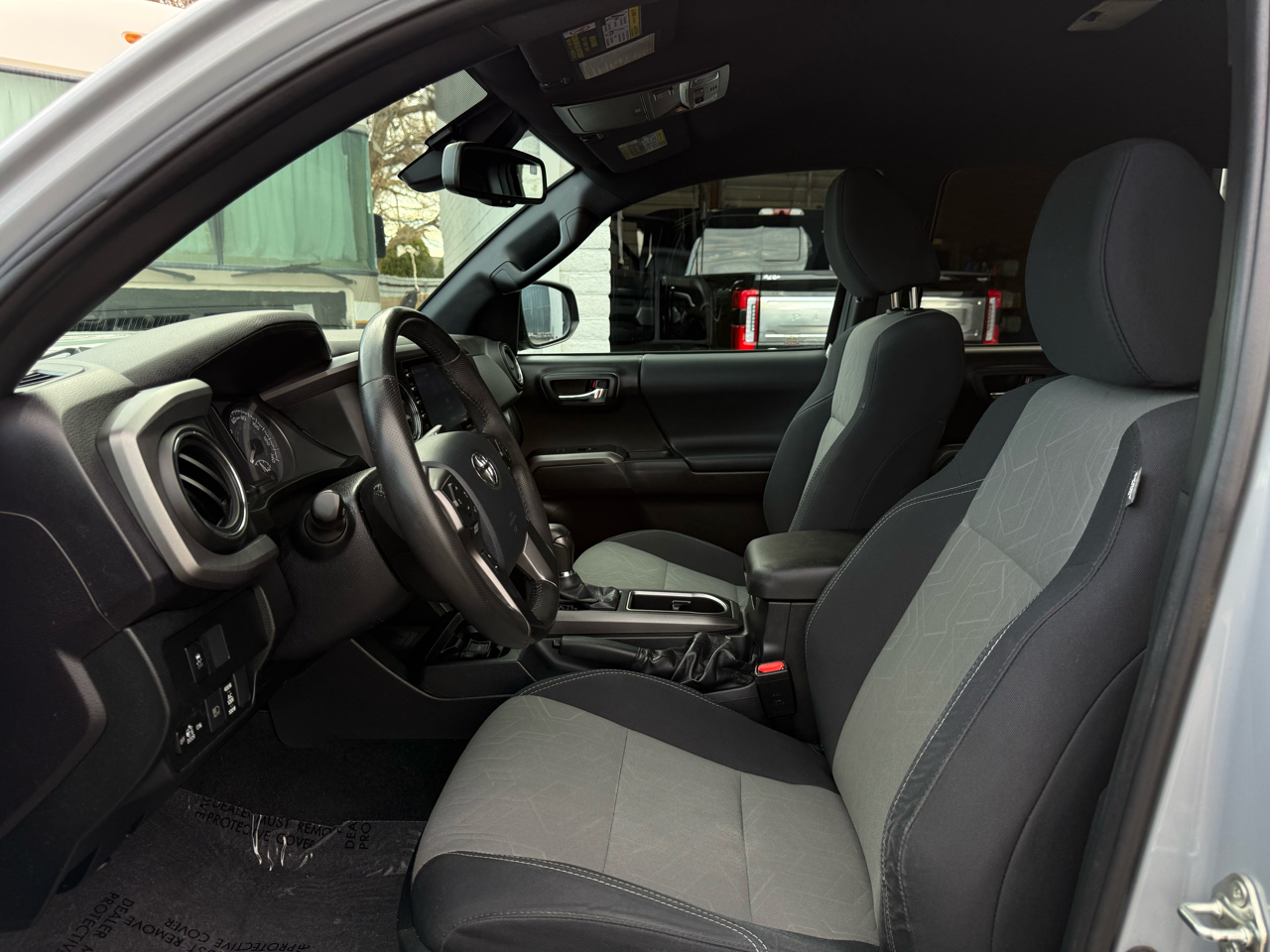 Toyota Tacoma TRD Sport Double Cab 5' Bed V6 4x4 AT (Natl) 2020