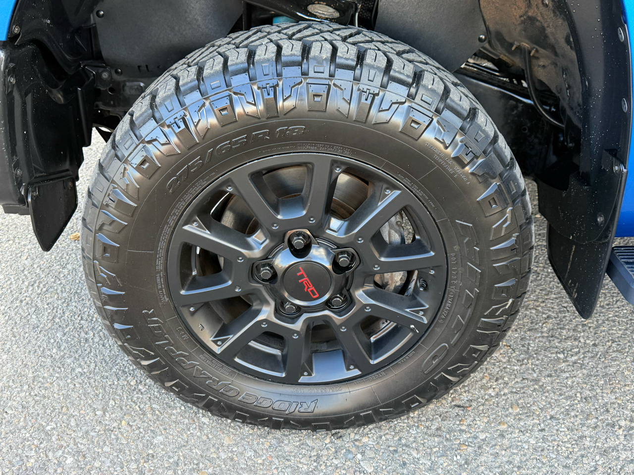 Toyota Tundra SR5 5.7L V8 Double Cab 4WD 2016