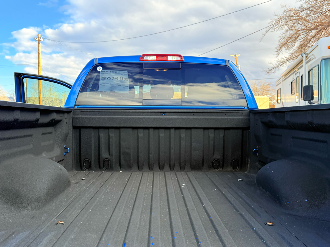 Toyota Tundra SR5 5.7L V8 Double Cab 4WD 2016