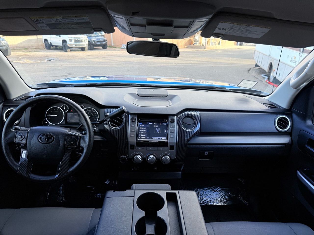 Toyota Tundra SR5 5.7L V8 Double Cab 4WD 2016