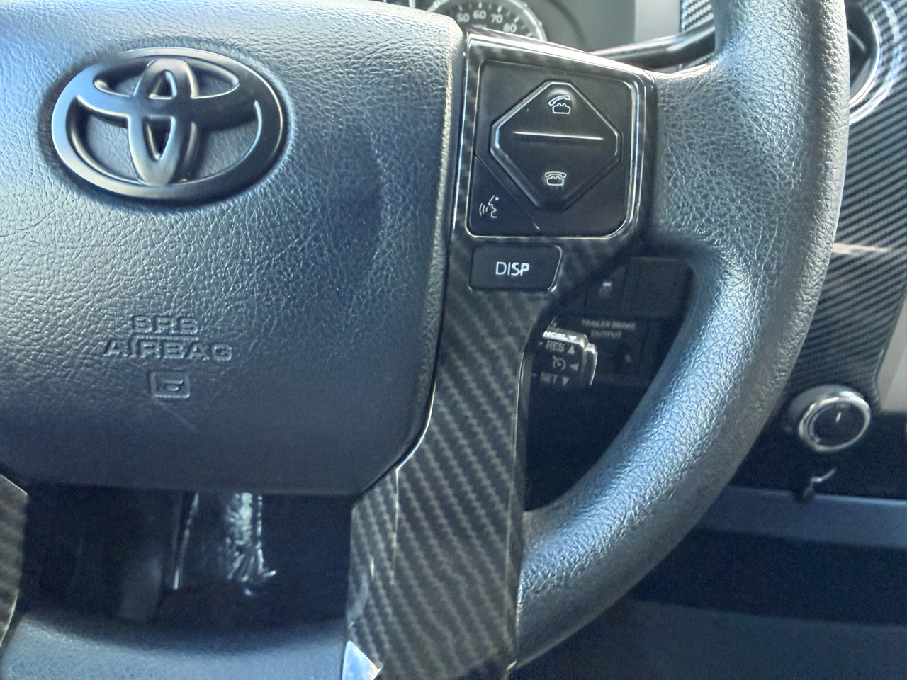 Toyota Tundra SR5 5.7L V8 Double Cab 4WD 2016