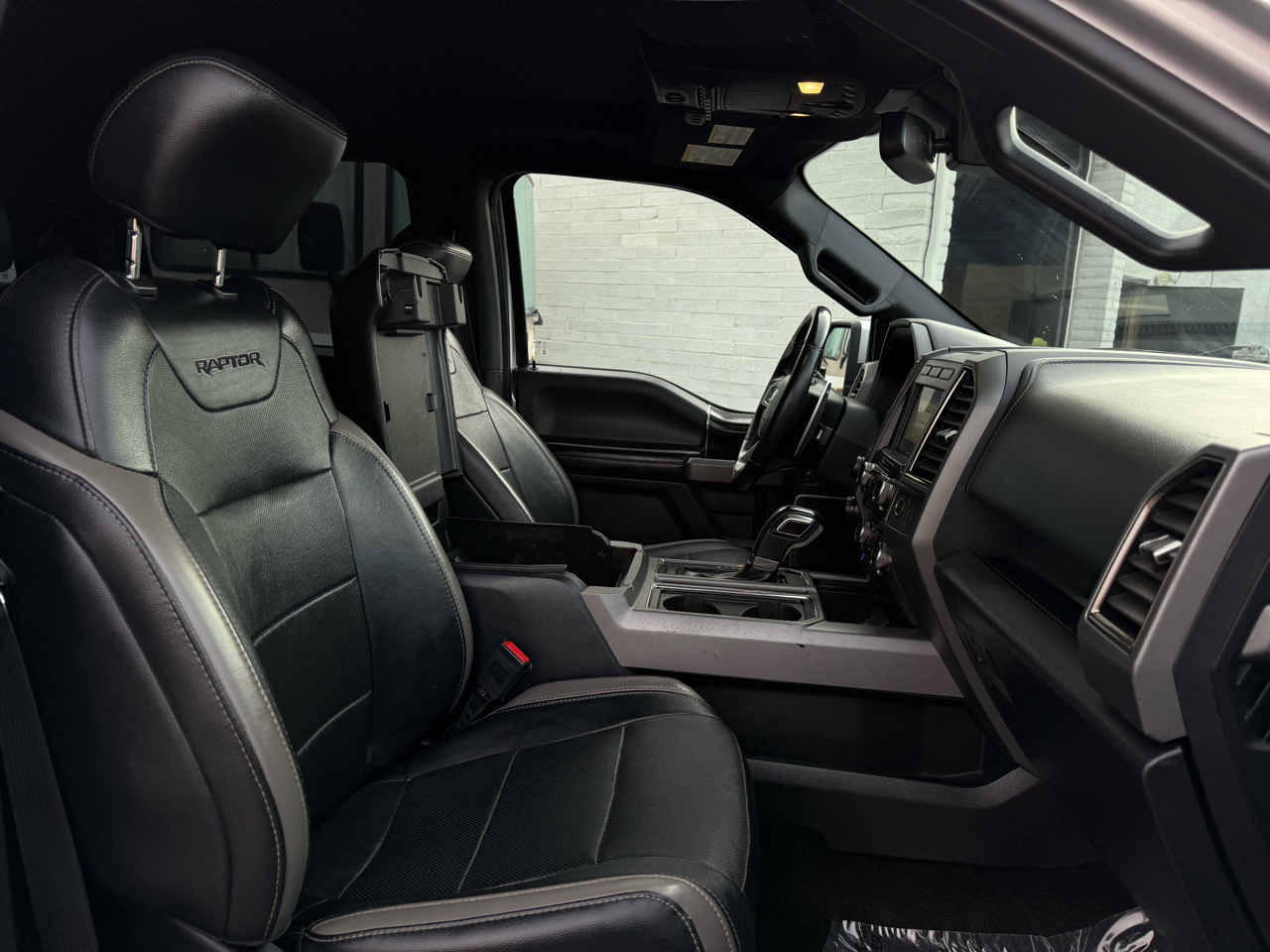 Ford F-150 Raptor SuperCrew 4WD 2018