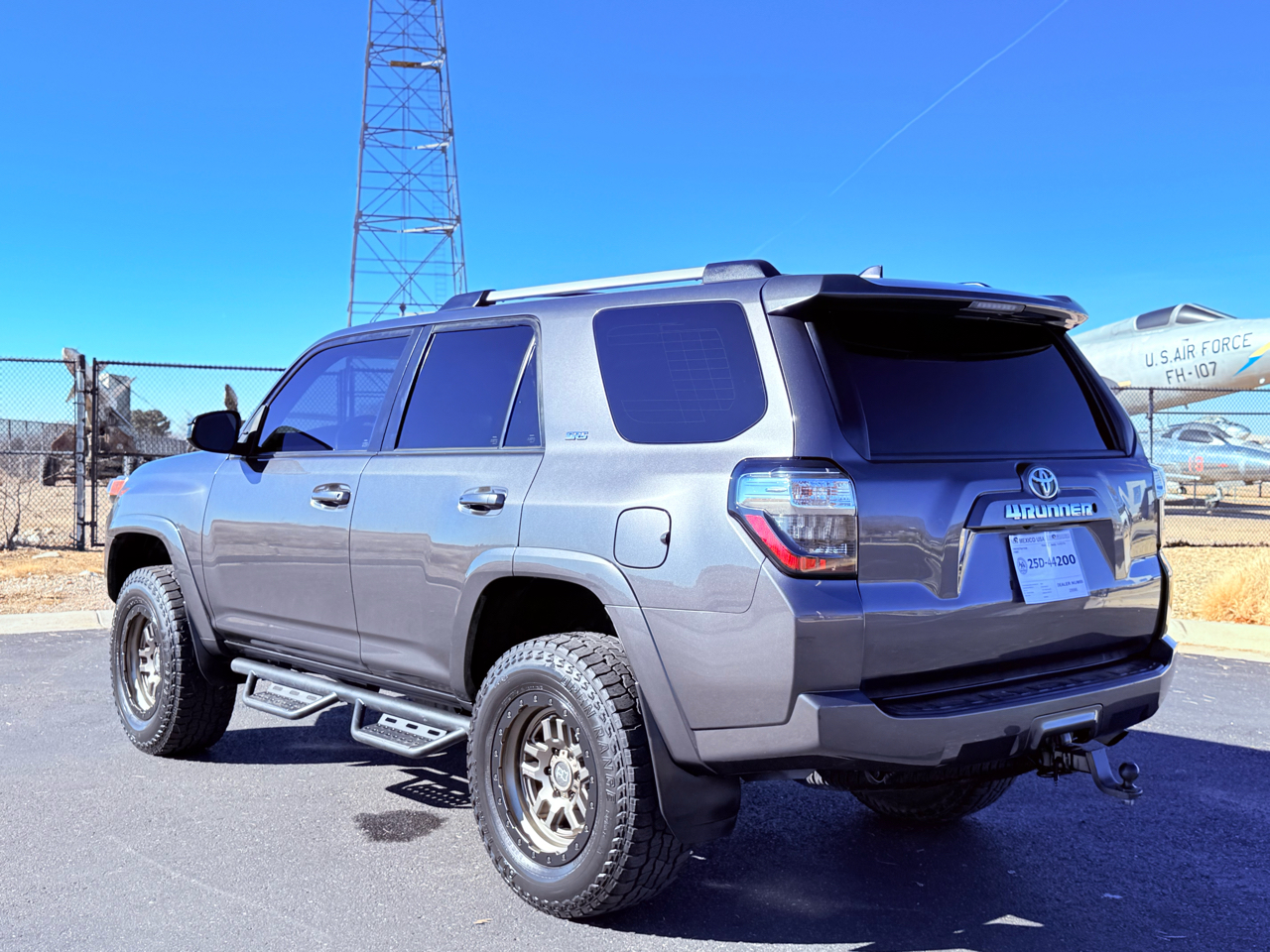 Toyota 4Runner SR5 4WD 2020