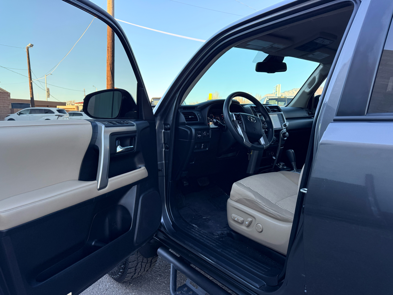 Toyota 4Runner SR5 4WD 2020