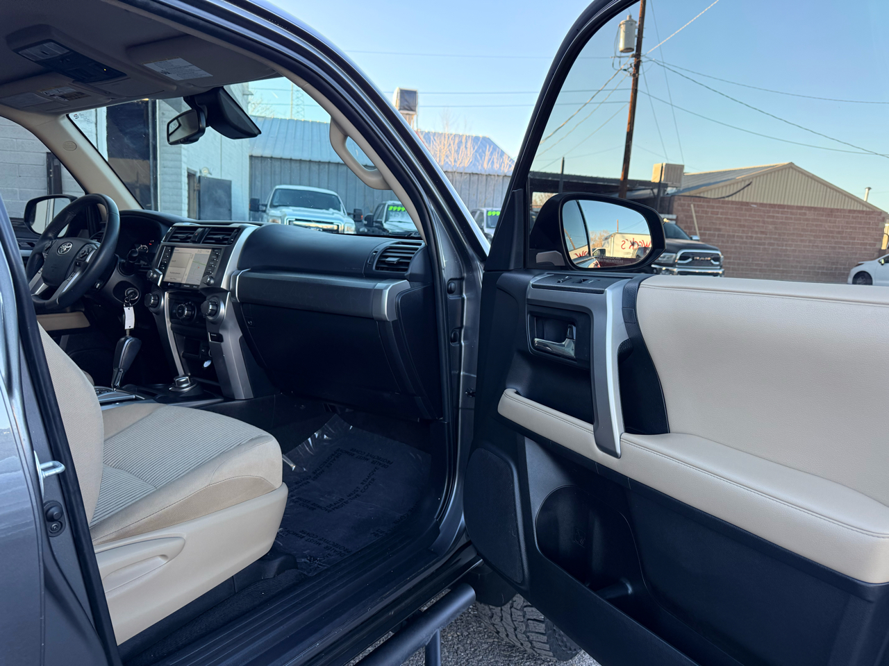 Toyota 4Runner SR5 4WD 2020