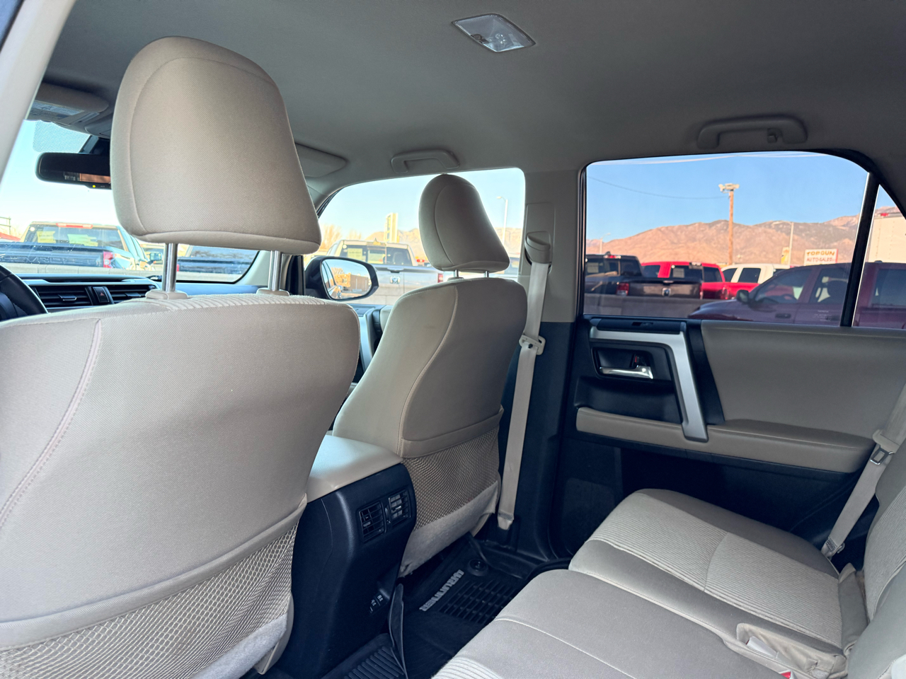 Toyota 4Runner SR5 4WD 2020