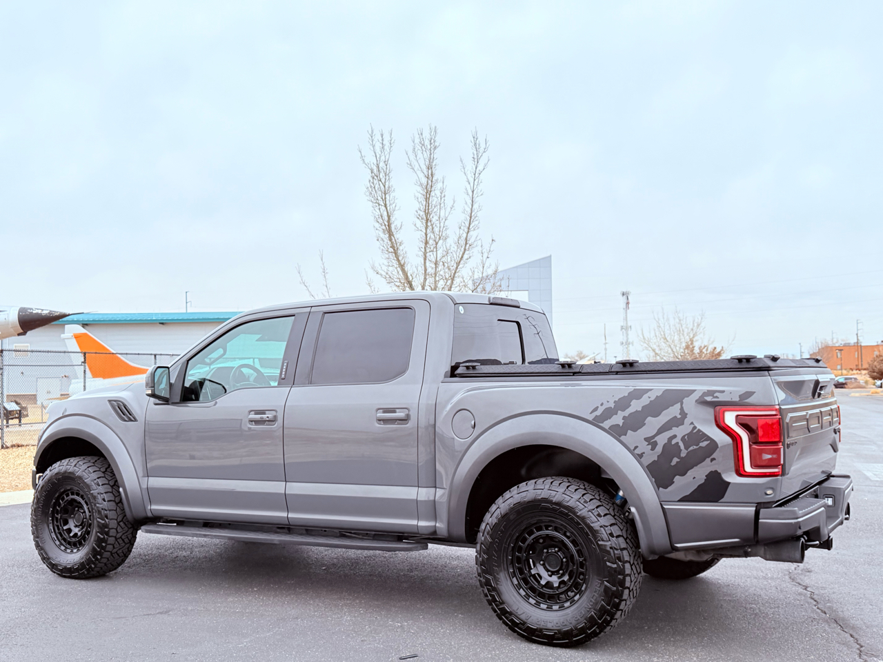 Ford F-150 Raptor SuperCrew 4WD 2018