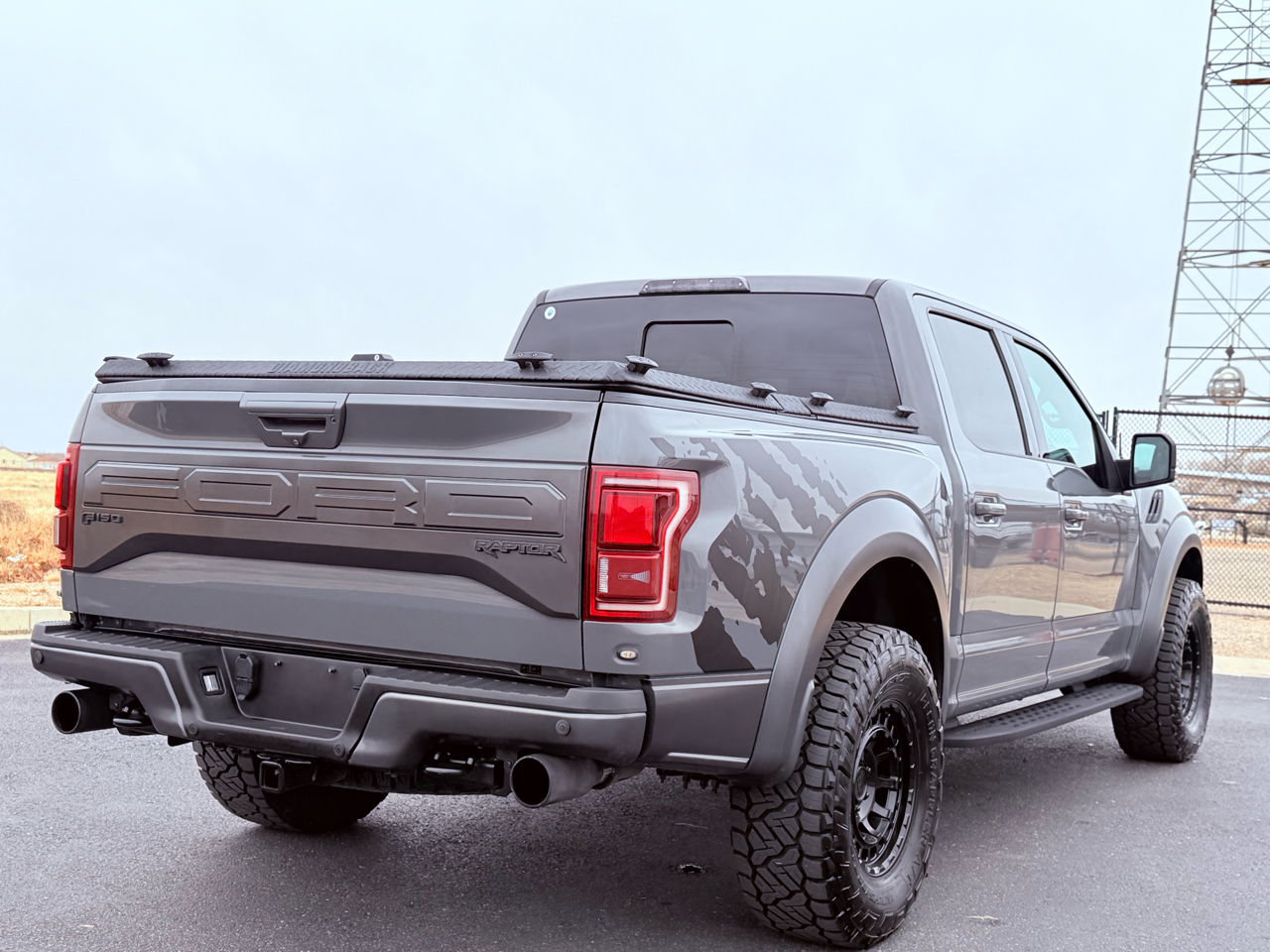 Ford F-150 Raptor SuperCrew 4WD 2018
