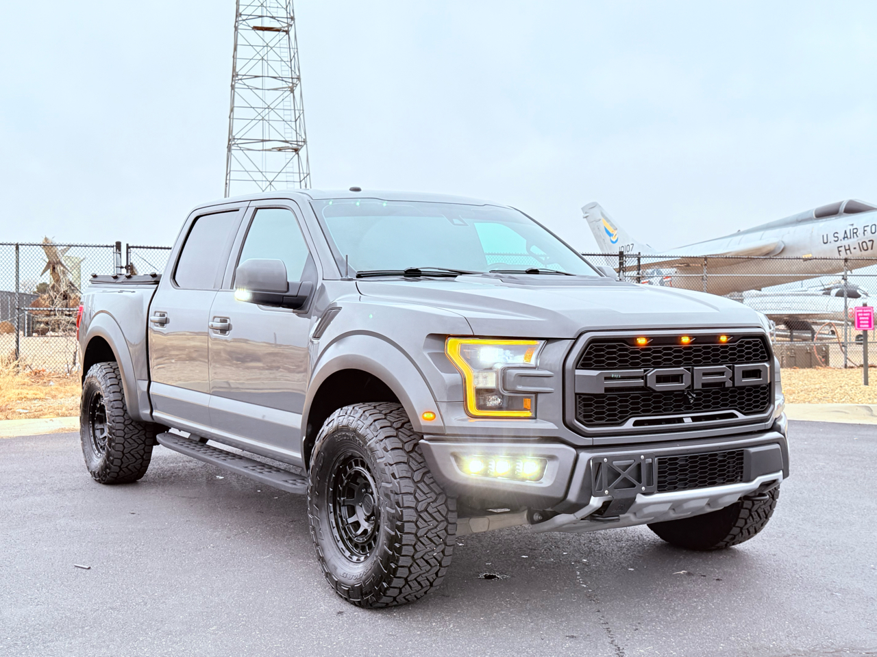 Ford F-150 Raptor SuperCrew 4WD 2018