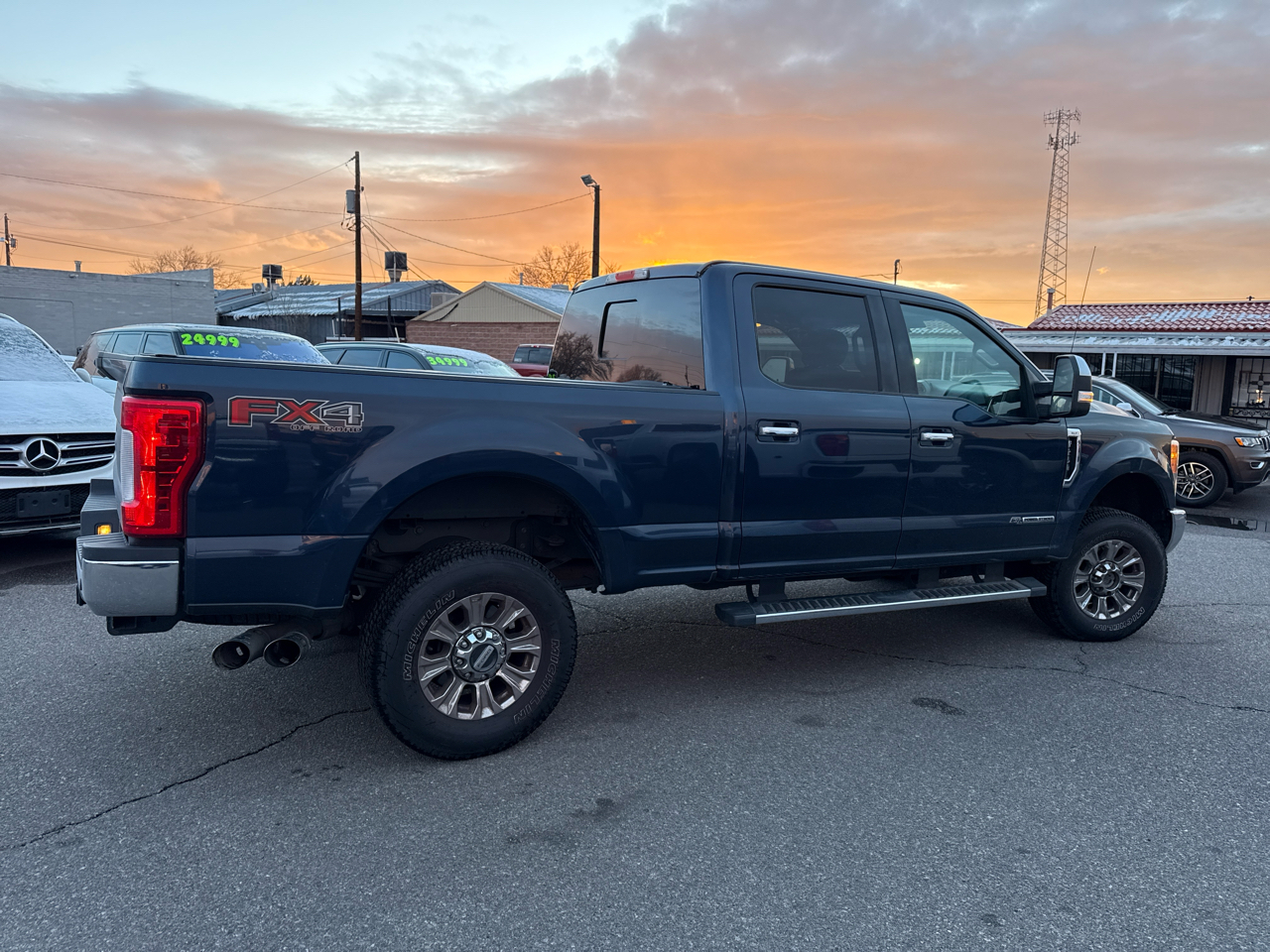 Ford F-250 SD XLT Crew Cab 4WD 2017