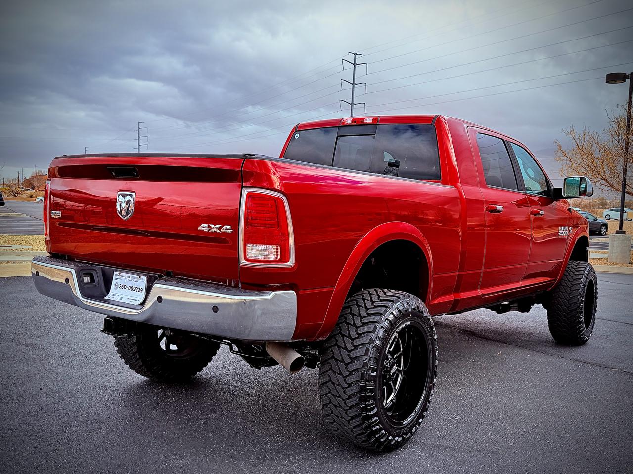 RAM 2500 Laramie Mega Cab 4WD 2015