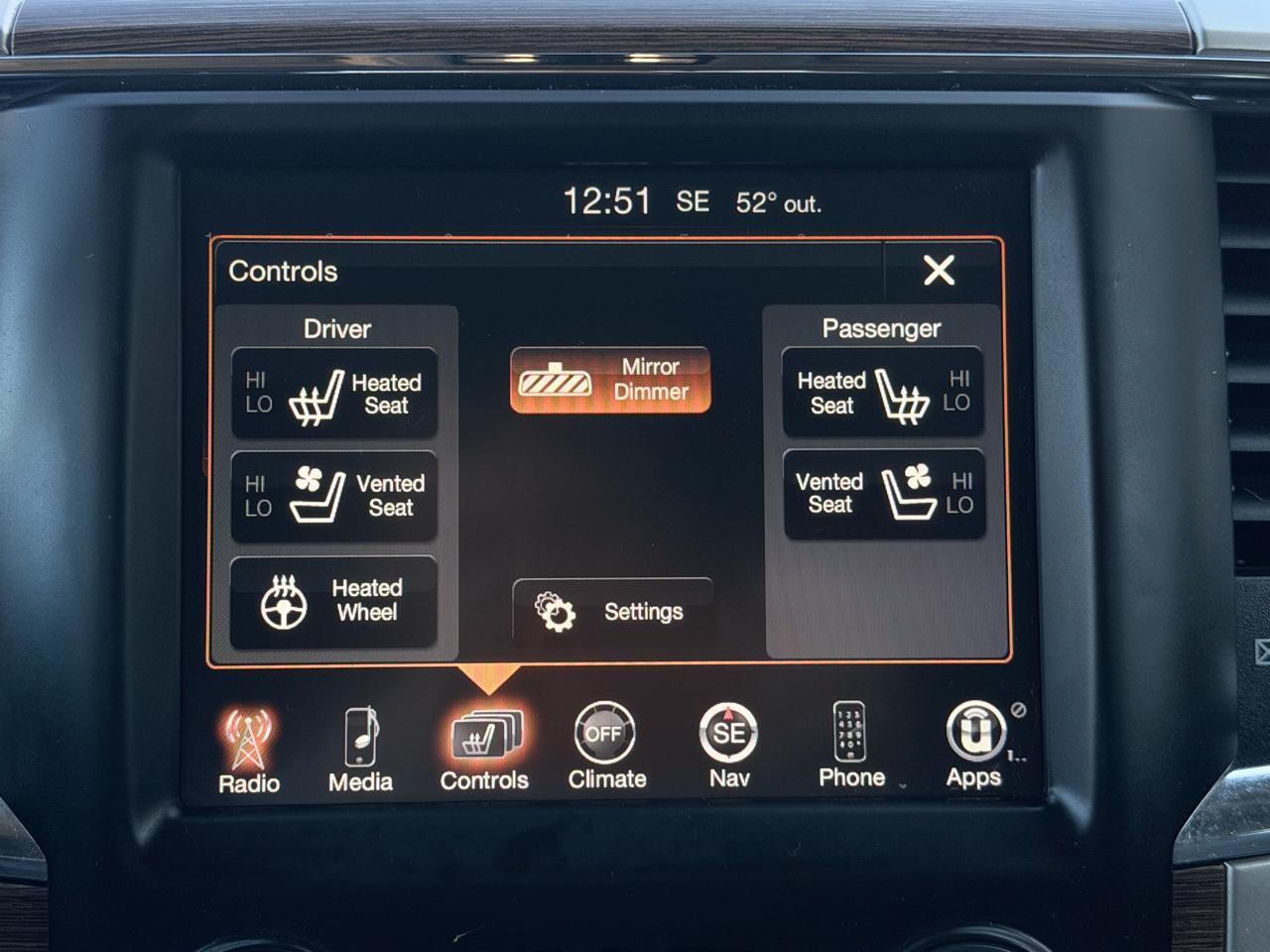 RAM 2500 Laramie Mega Cab 4WD 2015