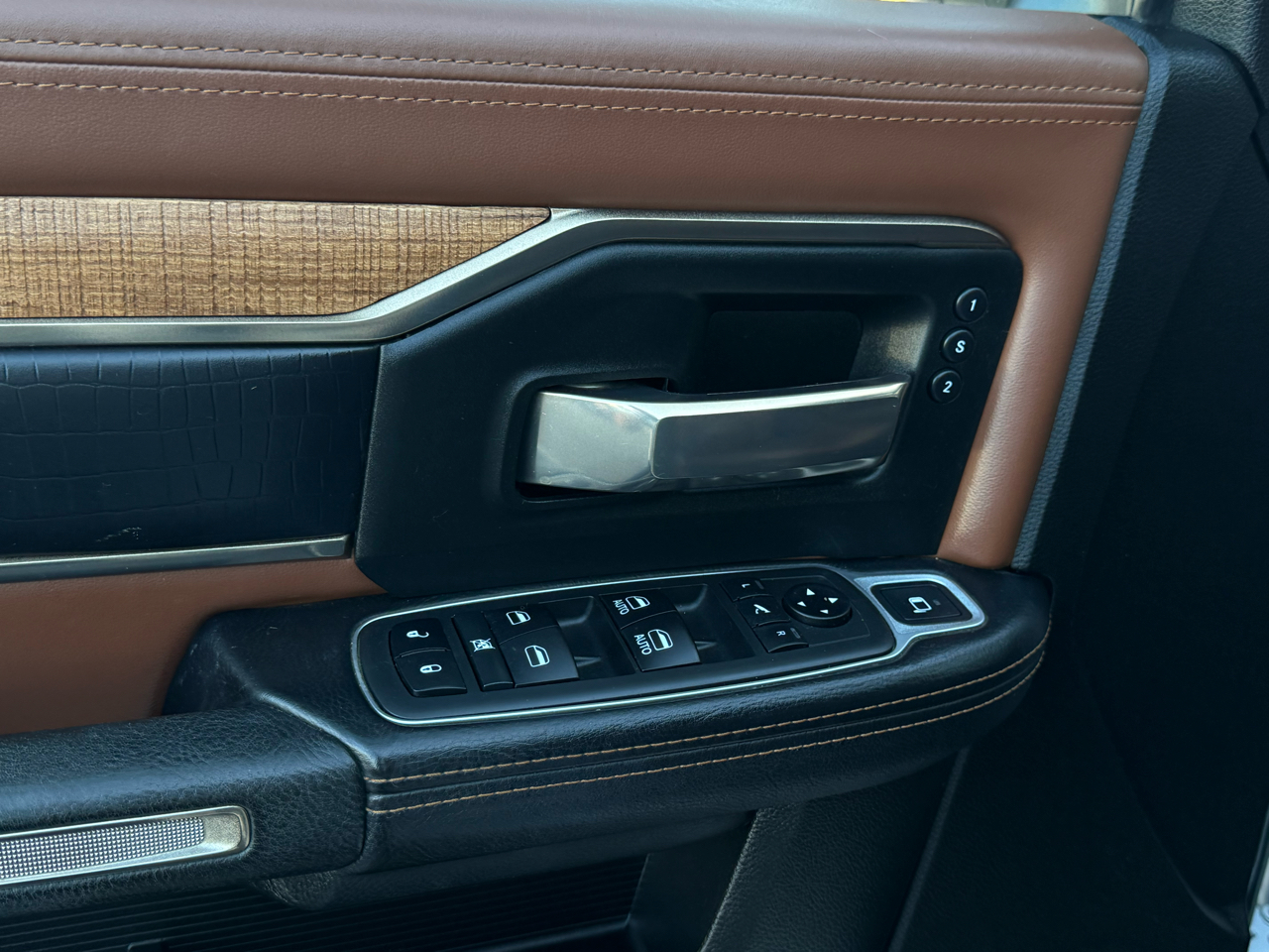 RAM 3500 Longhorn Crew Cab LWB 4WD DRW 2019