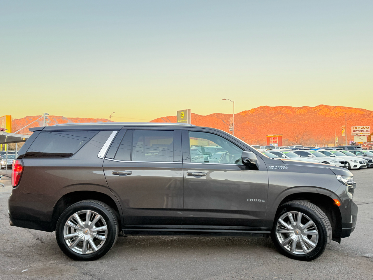 Chevrolet Tahoe High Country 4WD 2021