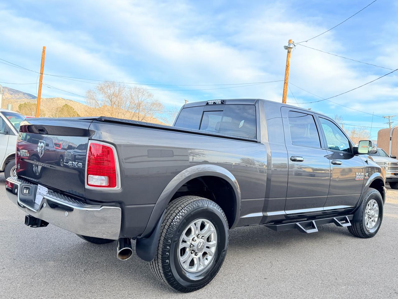 RAM 3500 Laramie Mega Cab 4WD 2017