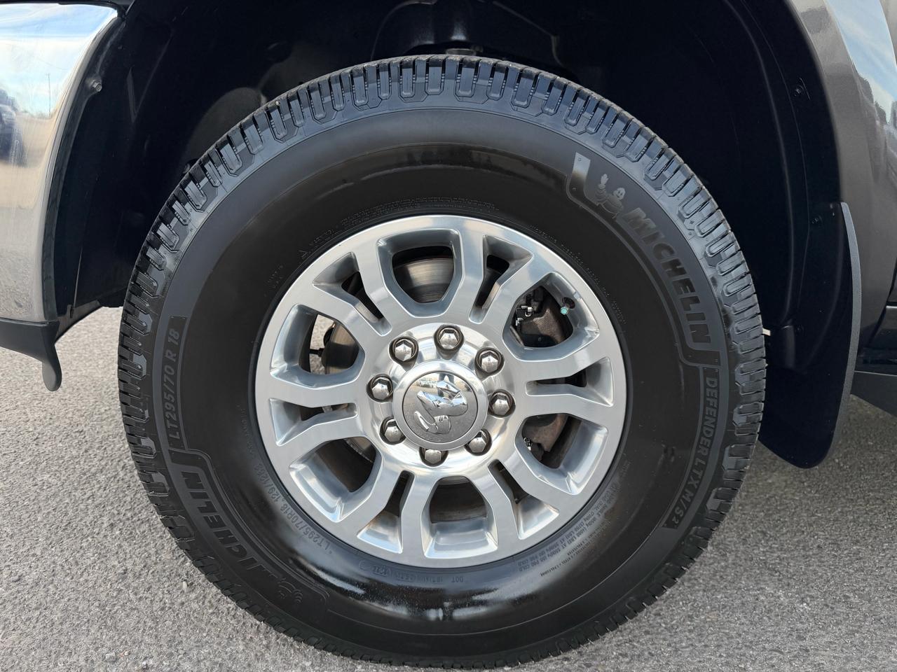 RAM 3500 Laramie Mega Cab 4WD 2017