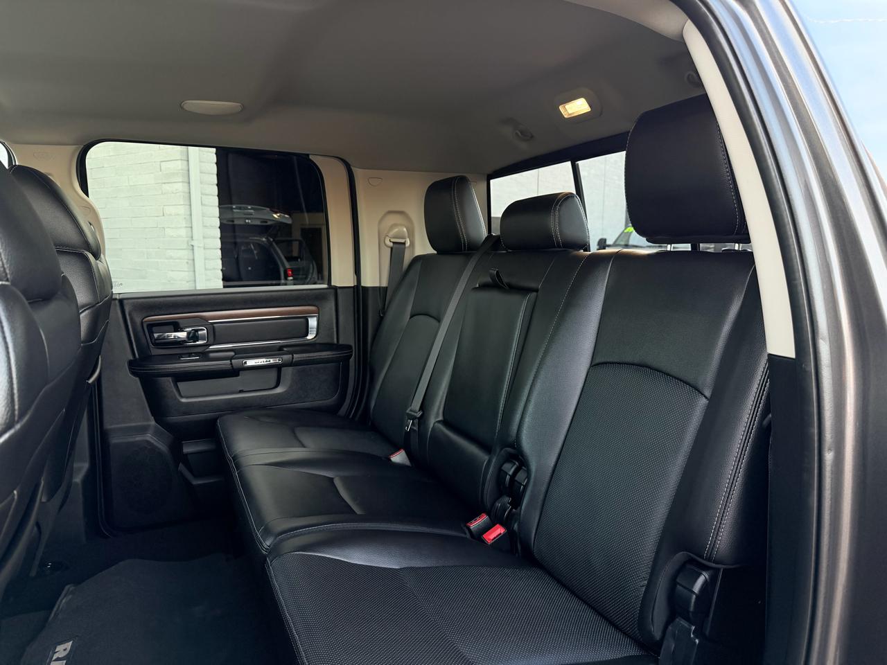 RAM 3500 Laramie Mega Cab 4WD 2017