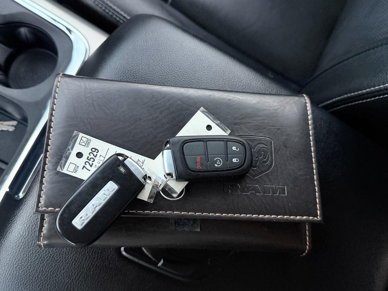 RAM 3500 Laramie Mega Cab 4WD 2017