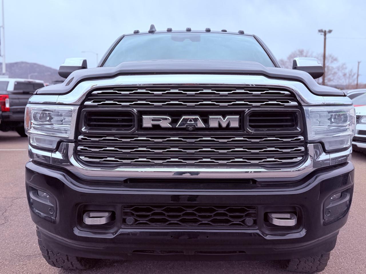 RAM 3500 Limited Mega Cab 4WD 2020