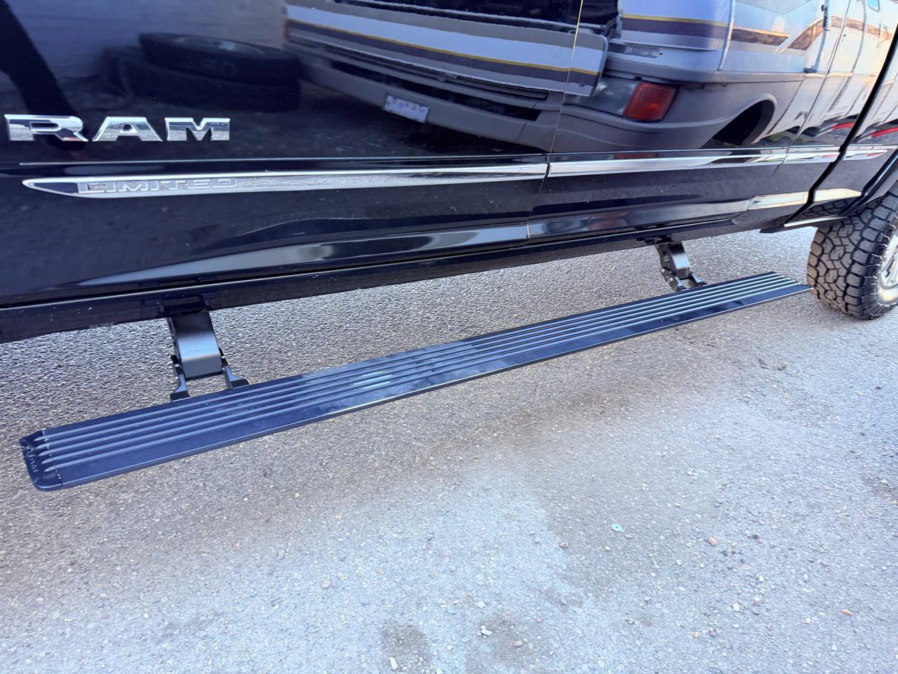 RAM 3500 Limited Mega Cab 4WD 2020