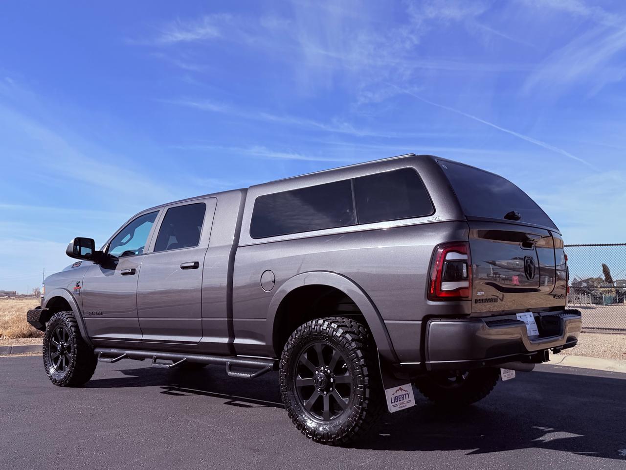 RAM 2500 Laramie Mega Cab 4WD 2020