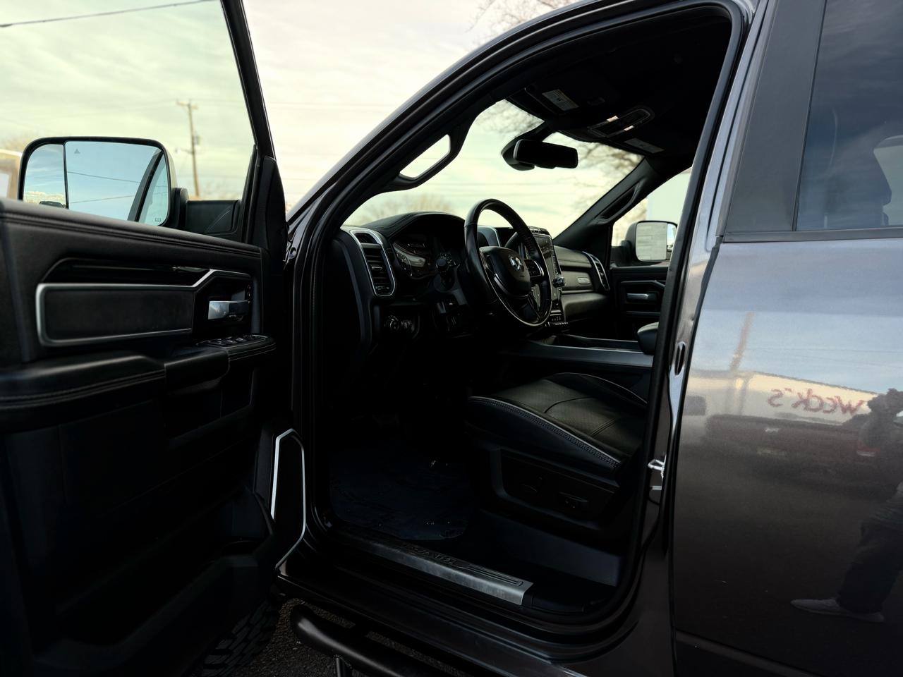 RAM 2500 Laramie Mega Cab 4WD 2020