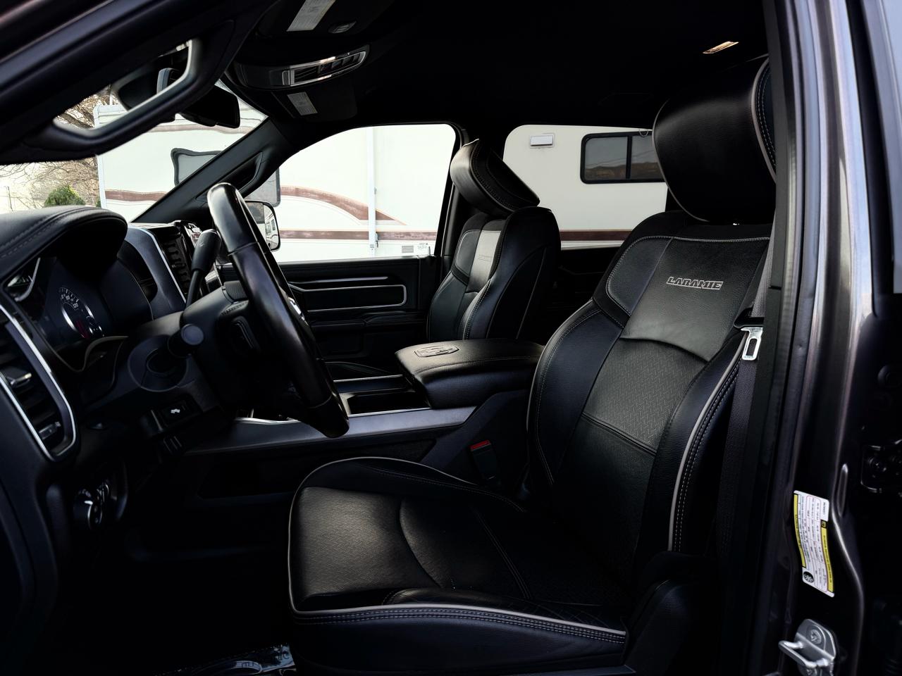 RAM 2500 Laramie Mega Cab 4WD 2020