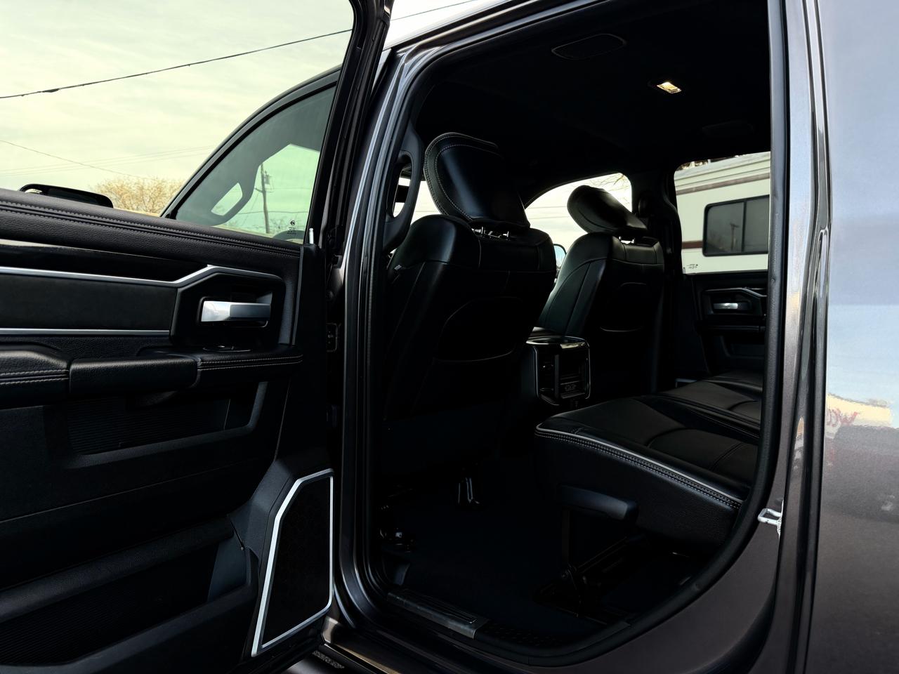 RAM 2500 Laramie Mega Cab 4WD 2020