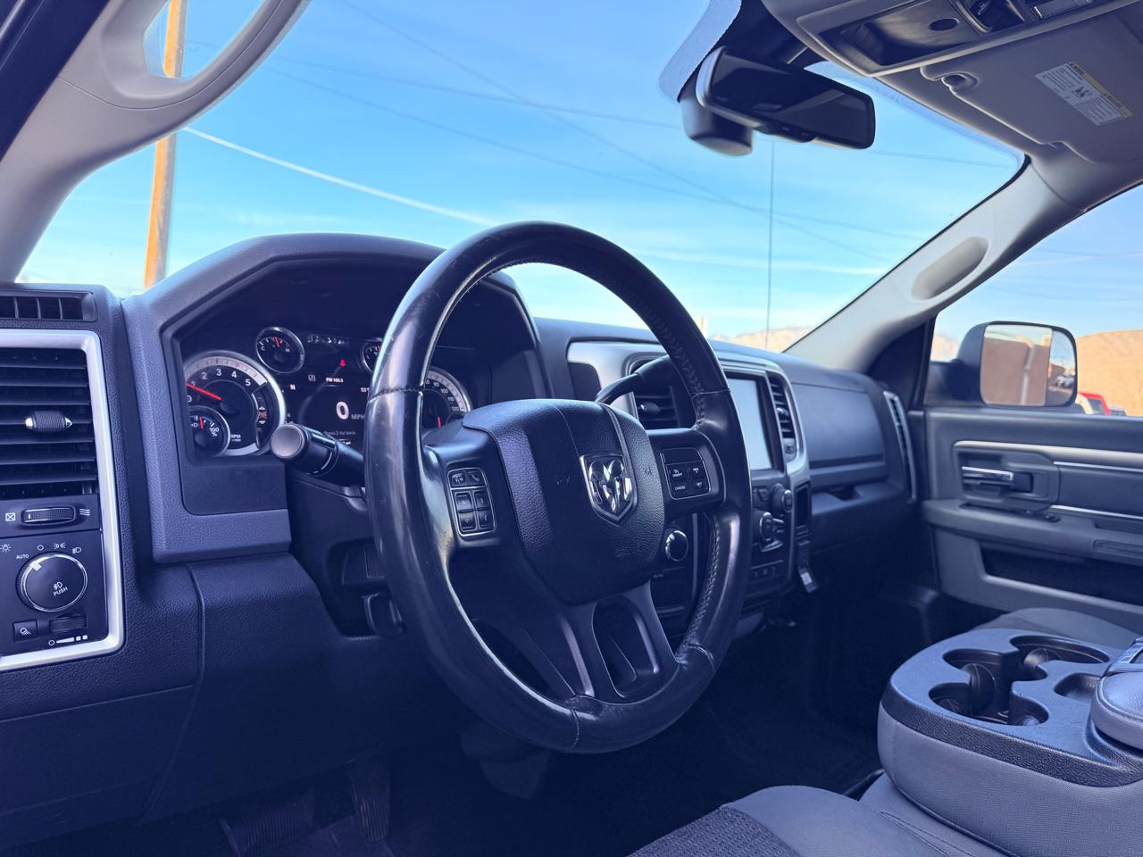 RAM 2500 Outdoorsman 4x4 Crew Cab 6'4" Box 2016