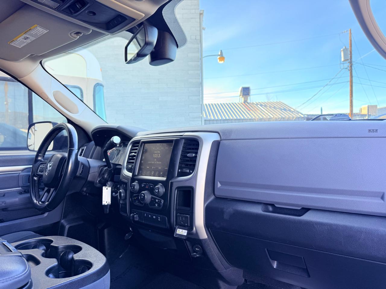 RAM 2500 Outdoorsman 4x4 Crew Cab 6'4" Box 2016