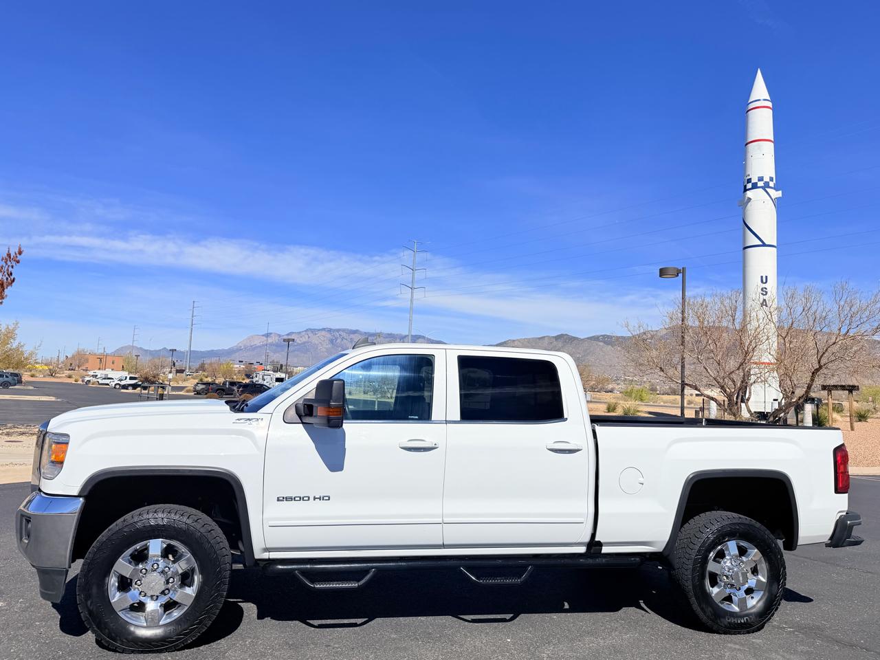 GMC Sierra 2500HD SLE Crew Cab 4WD 2018