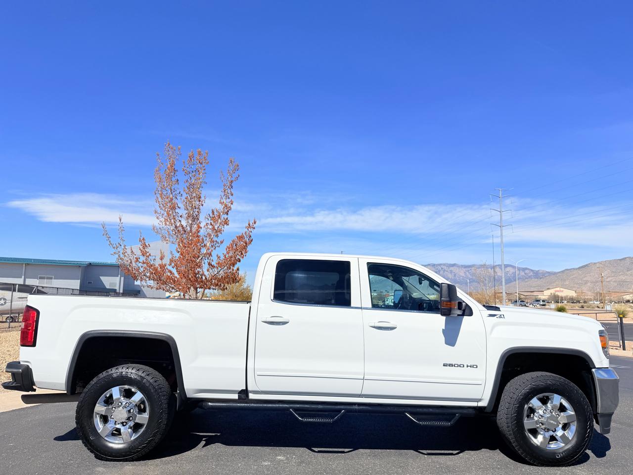 GMC Sierra 2500HD SLE Crew Cab 4WD 2018