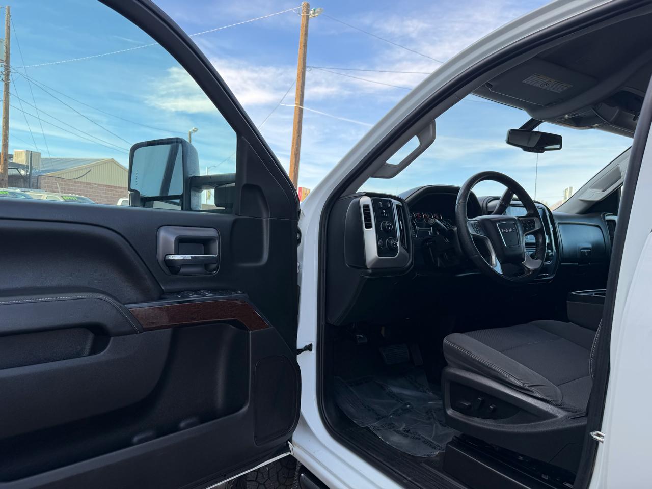 GMC Sierra 2500HD SLE Crew Cab 4WD 2018