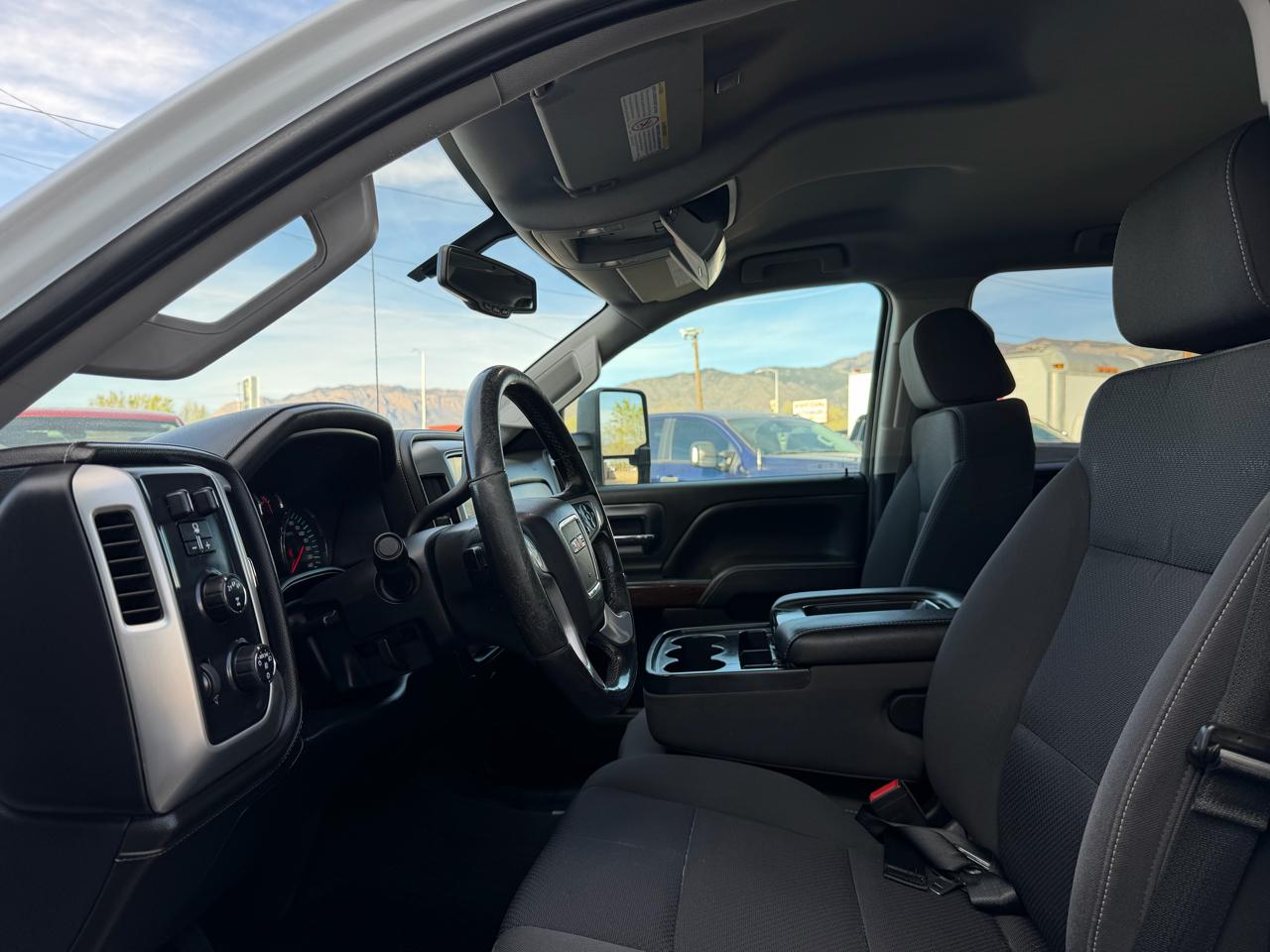 GMC Sierra 2500HD SLE Crew Cab 4WD 2018
