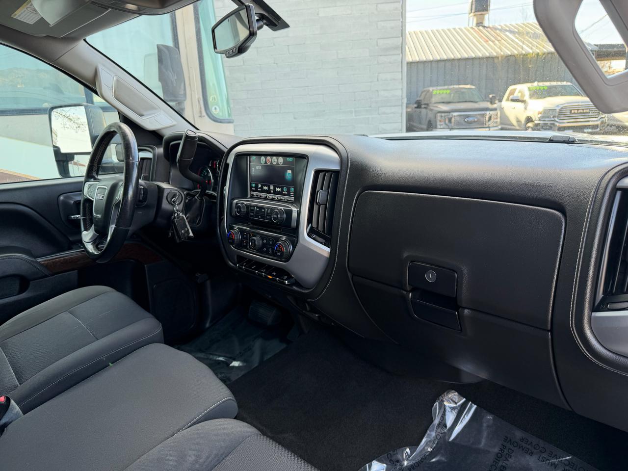 GMC Sierra 2500HD SLE Crew Cab 4WD 2018