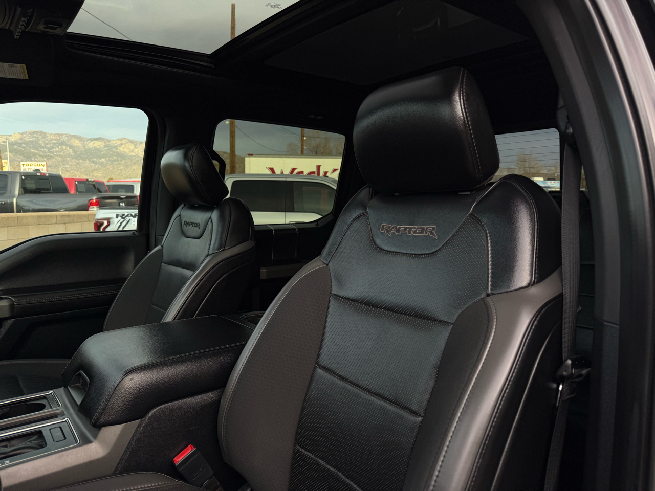 Ford F-150 Raptor SuperCrew 4WD 2019