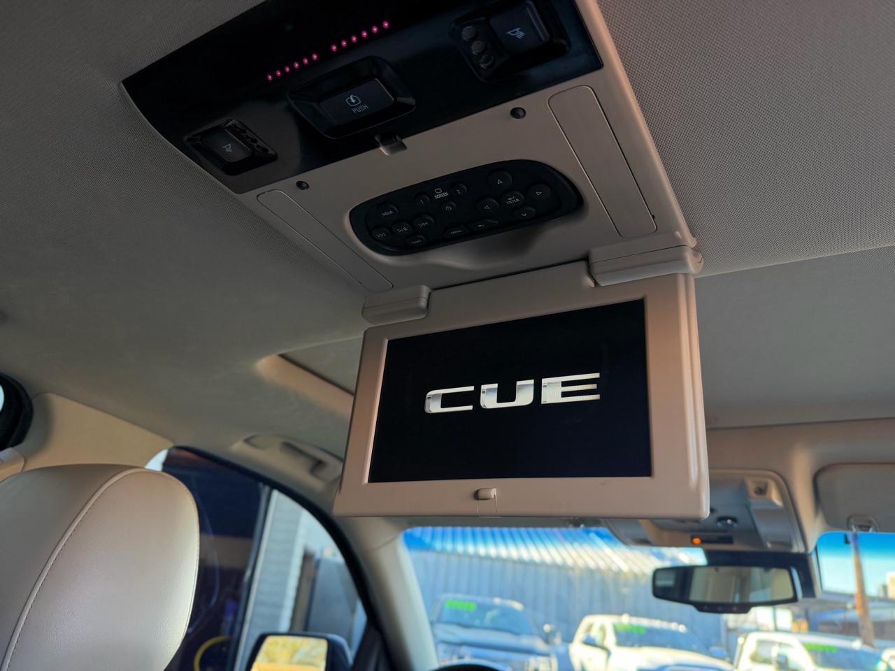 Cadillac Escalade Luxury 4WD 2015