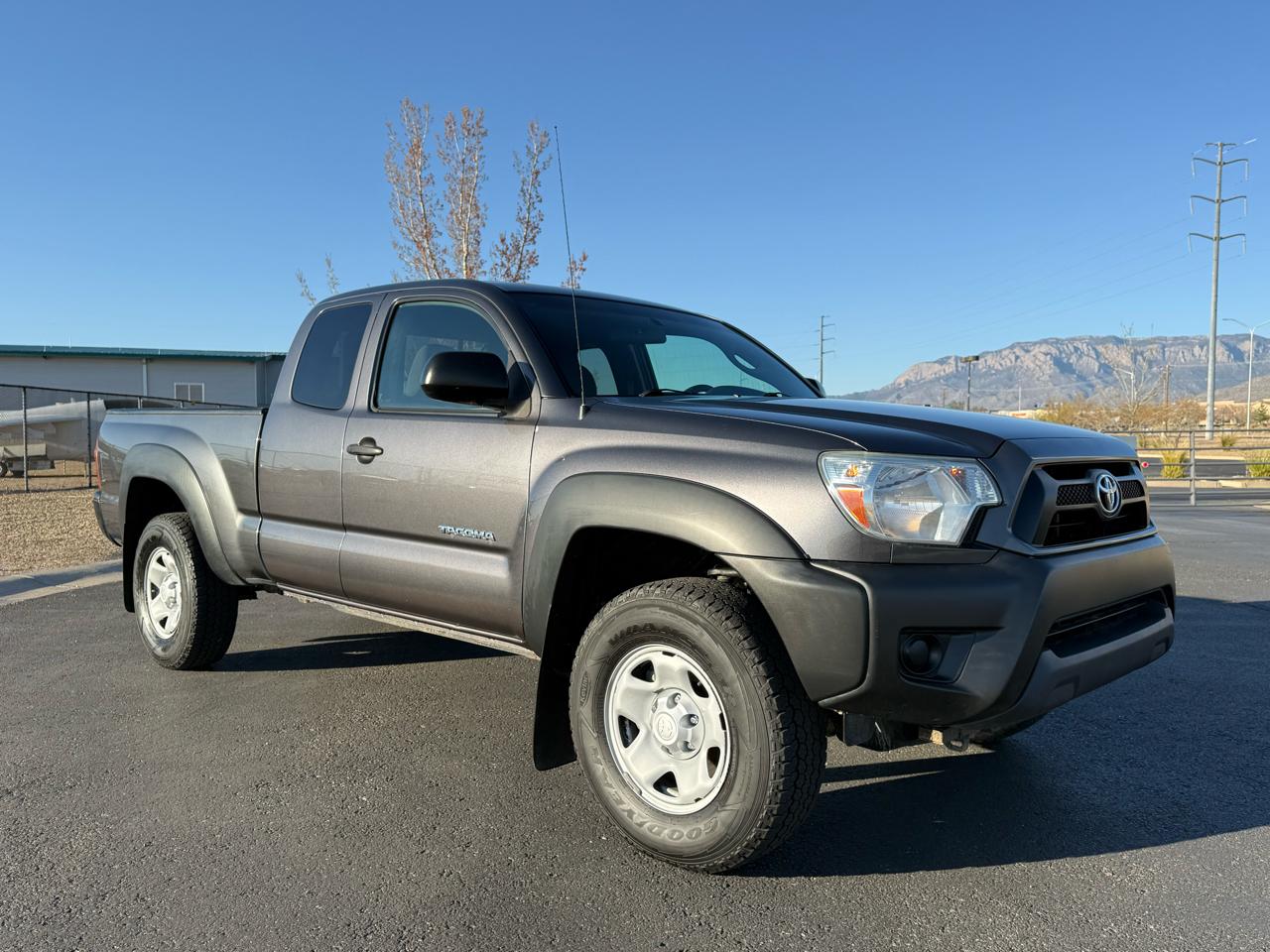 Toyota Tacoma Access Cab I4 5MT 4WD 2014