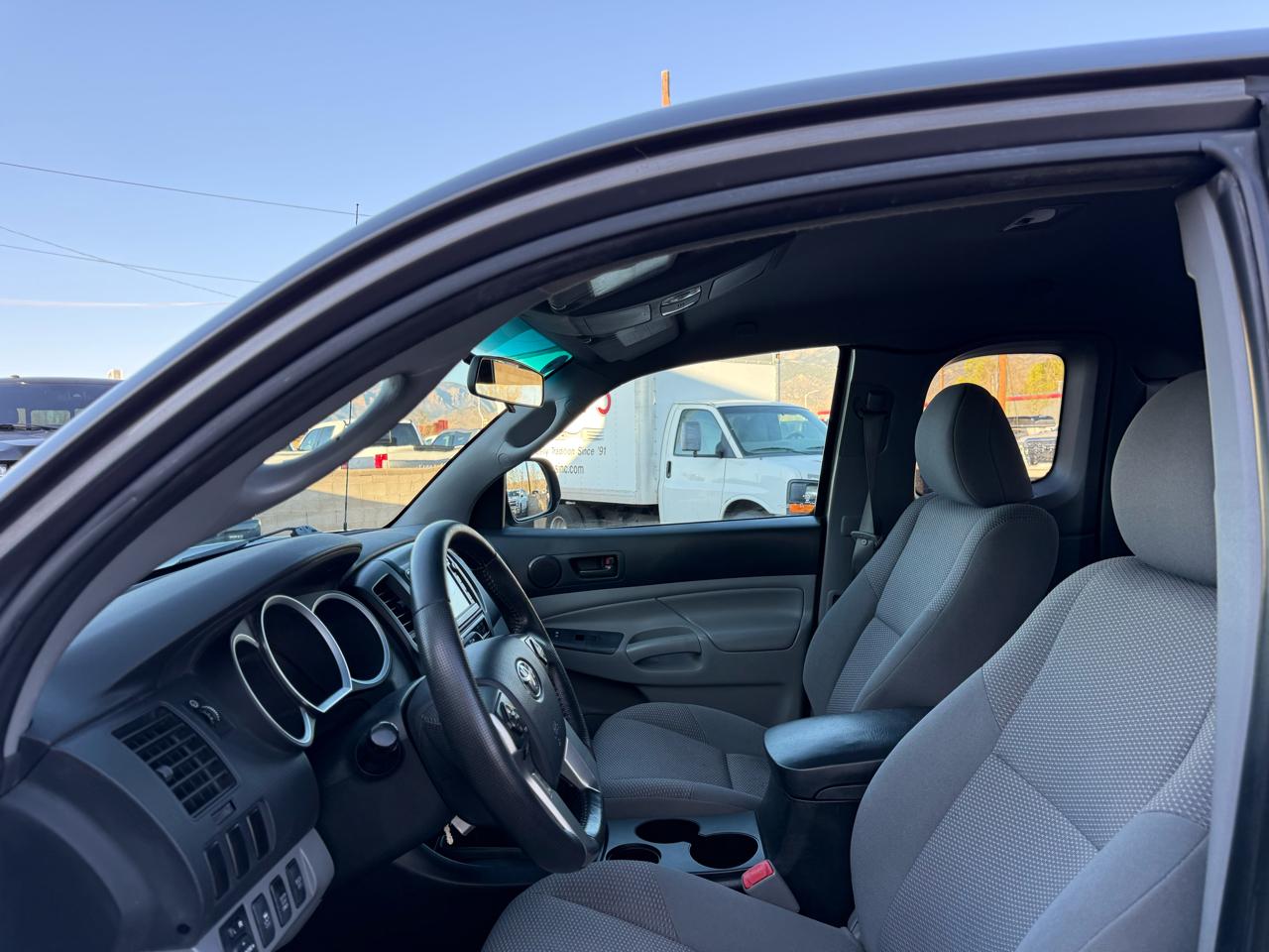 Toyota Tacoma Access Cab I4 5MT 4WD 2014