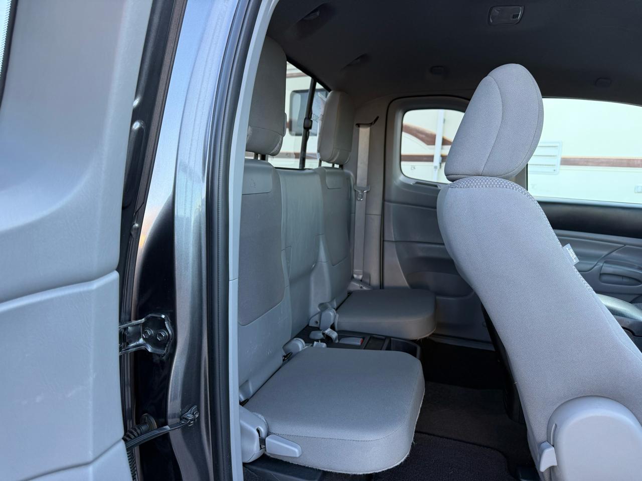 Toyota Tacoma Access Cab I4 5MT 4WD 2014