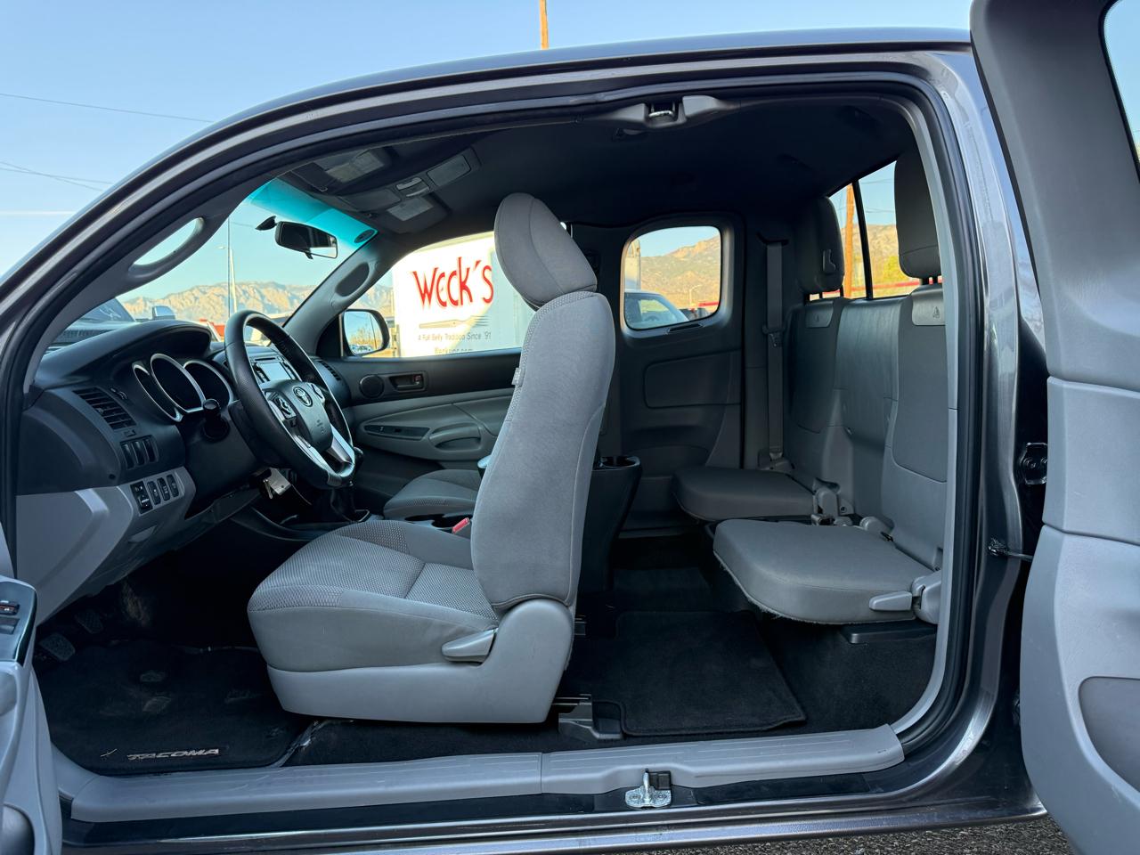 Toyota Tacoma Access Cab I4 5MT 4WD 2014