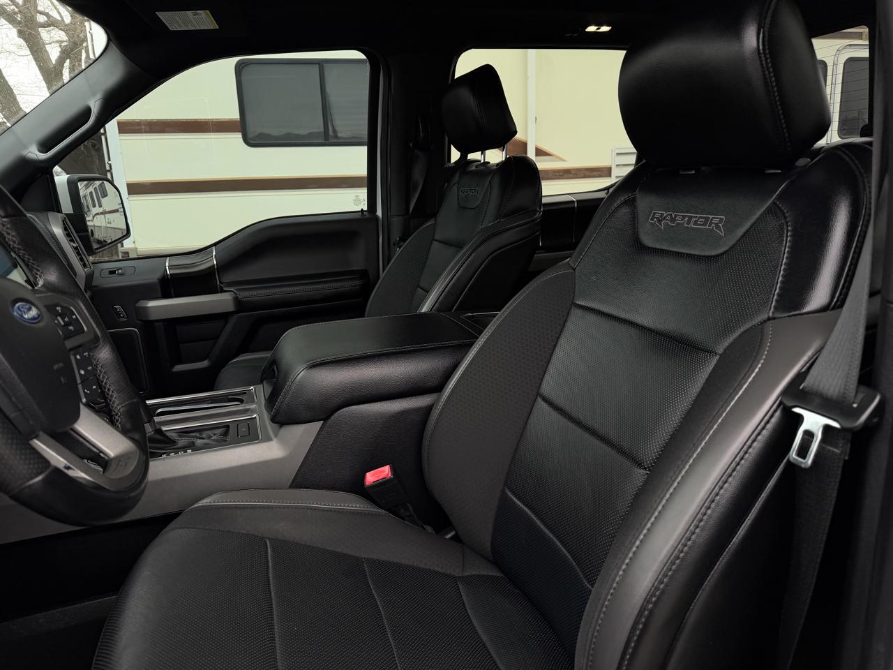 Ford F-150 Raptor SuperCrew 4WD 2019