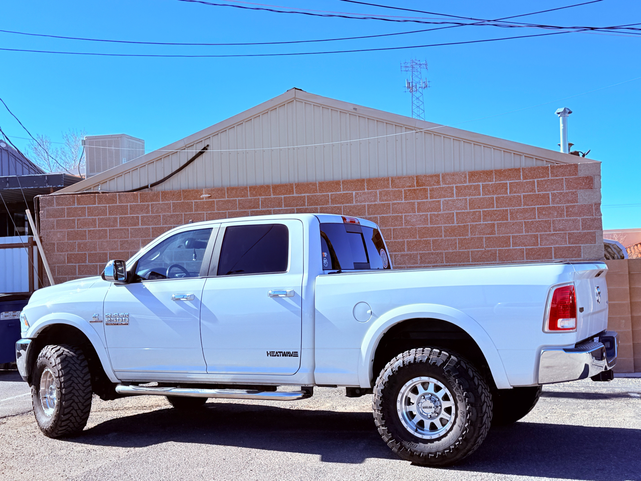 RAM 2500 Laramie Crew Cab SWB 4WD 2017