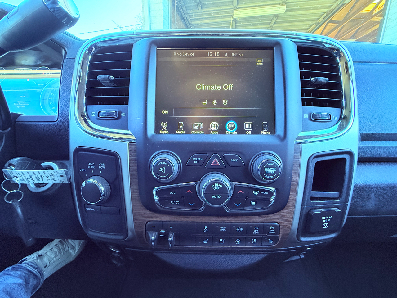 RAM 2500 Laramie Crew Cab SWB 4WD 2017