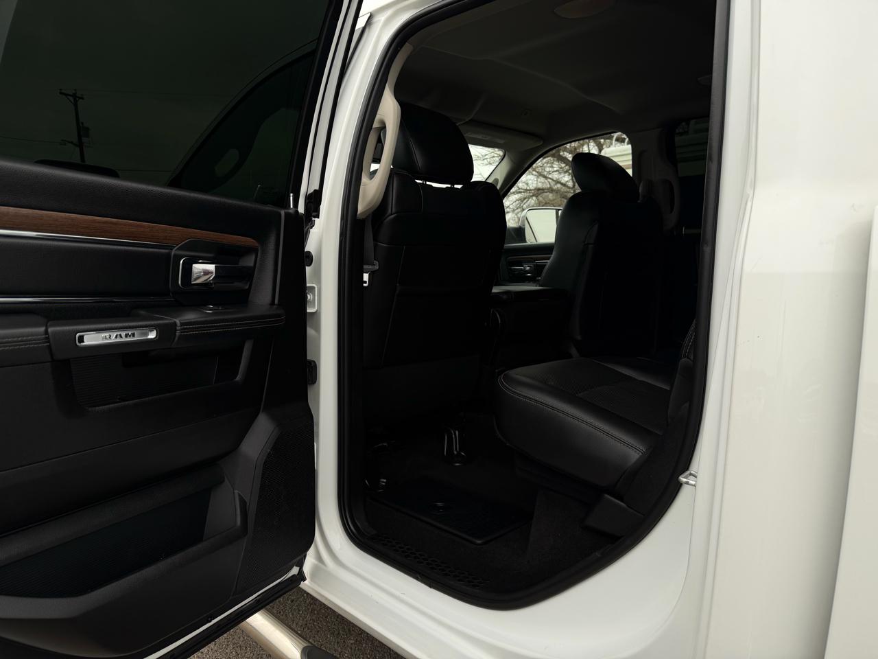 RAM 2500 Laramie Crew Cab SWB 4WD 2017